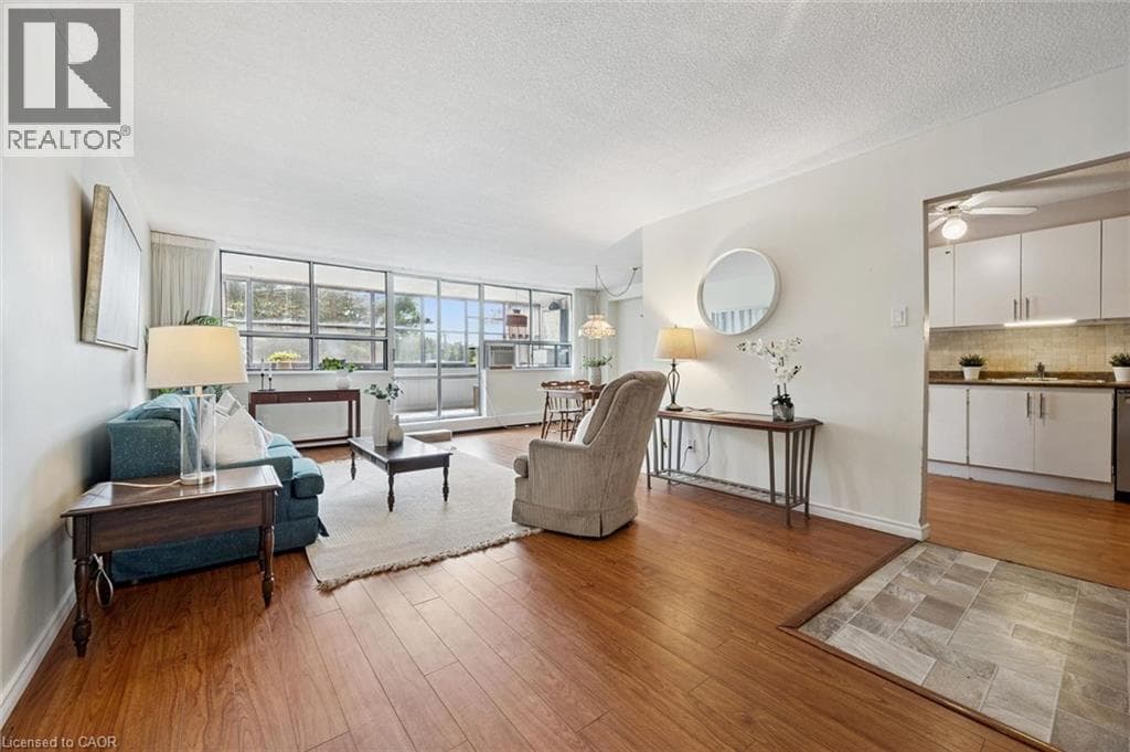 Apartment for sale at 65 WESTMOUNT Road N Unit# 304, Northdale, Waterloo, Ontario, photo 6