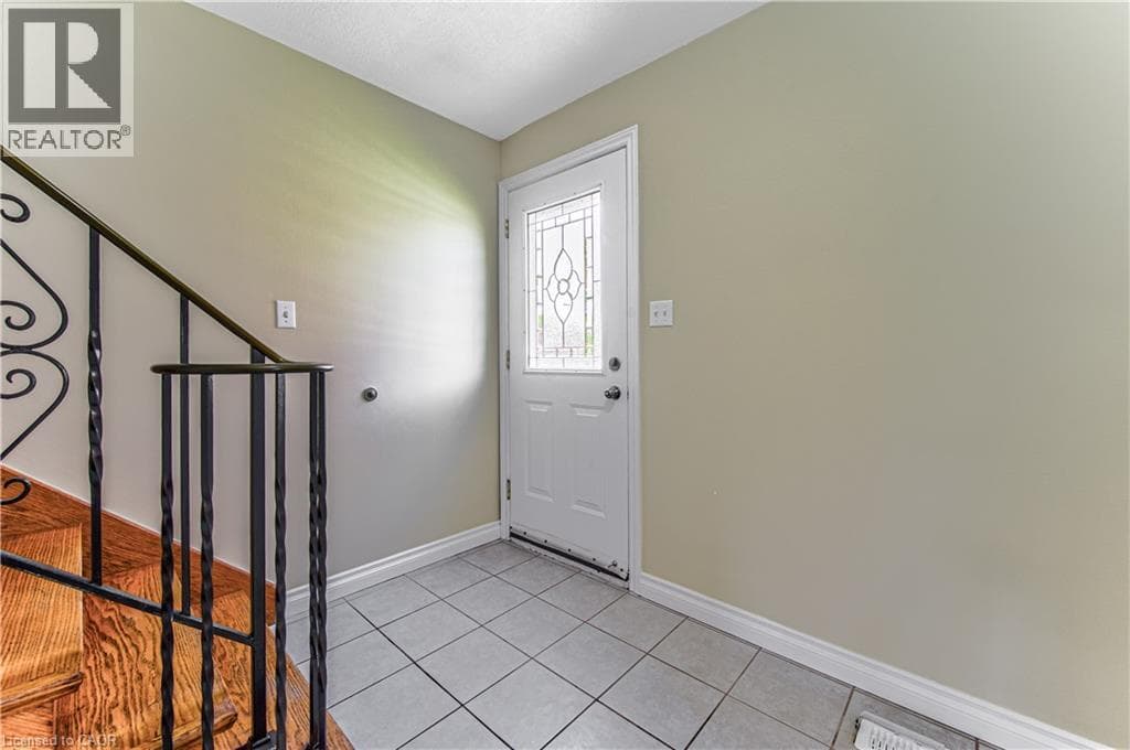 Detached for sale at 37 GOTTSCHEER Court, Southdale, Kitchener, Ontario, photo 6
