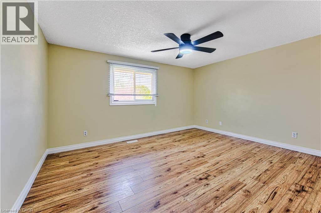 Detached for sale at 37 GOTTSCHEER Court, Southdale, Kitchener, Ontario, photo 23