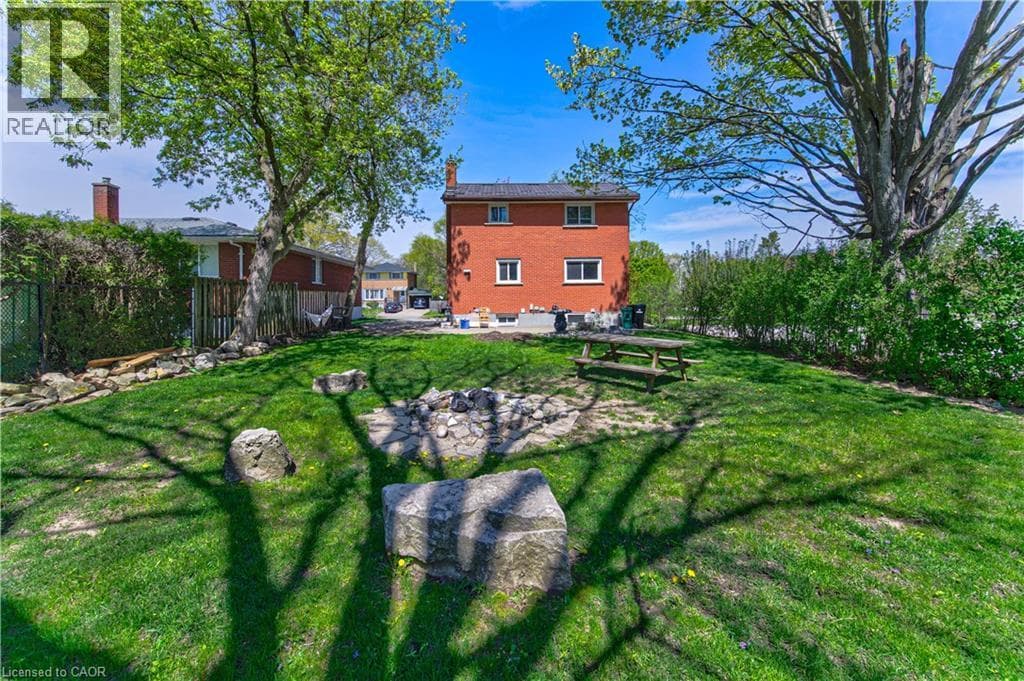Detached for sale at 37 GOTTSCHEER Court, Southdale, Kitchener, Ontario, photo 30