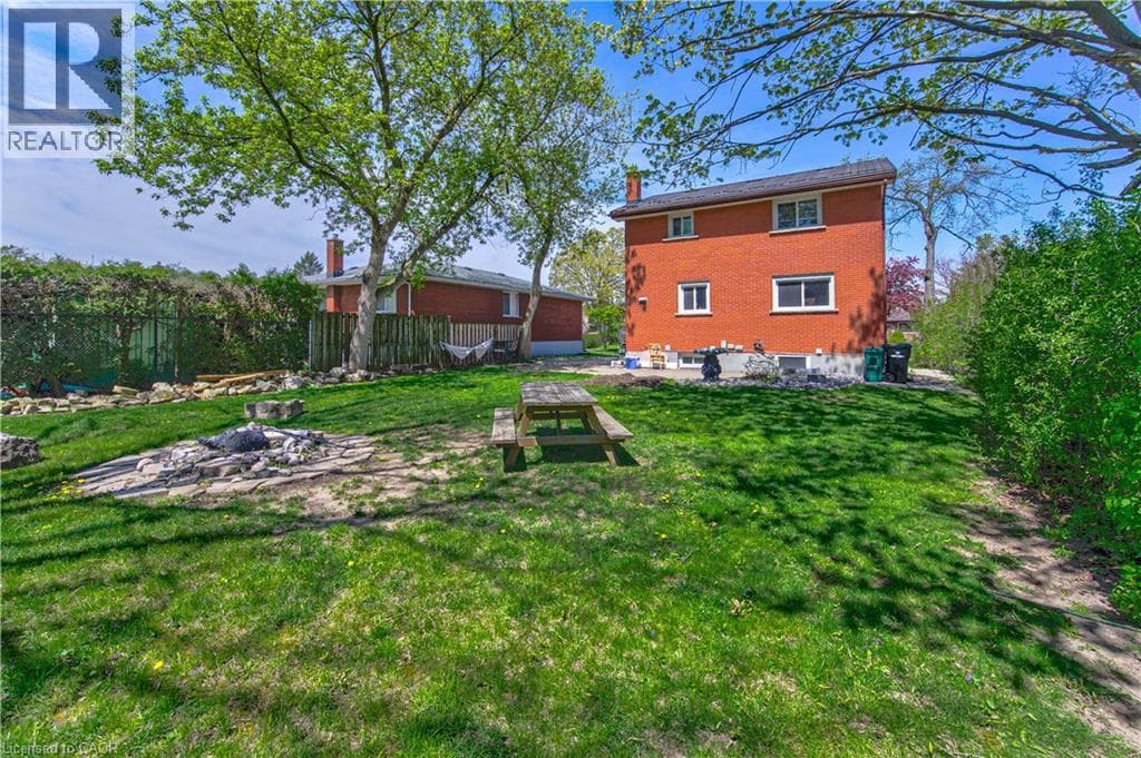 Detached for sale at 37 GOTTSCHEER Court, Southdale, Kitchener, Ontario, photo 31