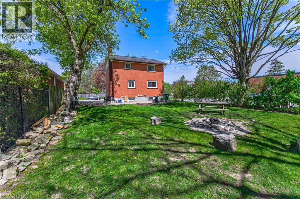 Multi-family for sale at 37 GOTTSCHEER Court, Southdale, Kitchener, Ontario, photo 32