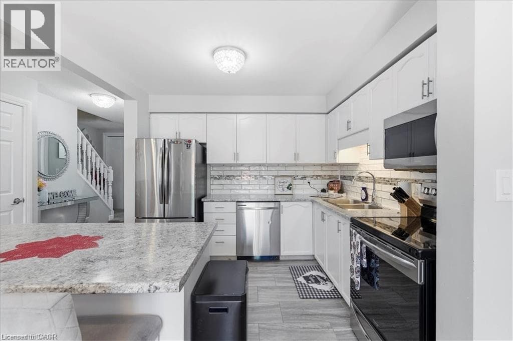Semi-detached for sale at 84 WESTMEADOW Drive Unit# 1, Highland West, Kitchener, Ontario, photo 9