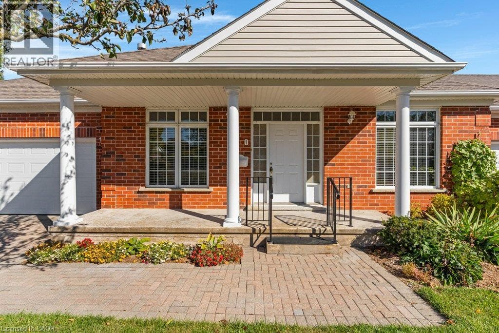 Townhouse for sale at 375 N GEORGE Street N Unit# 1, Westview, Cambridge, Ontario, photo 2