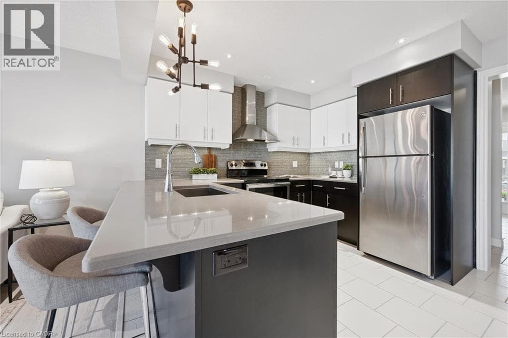 Townhouse for sale at 179 EDEN OAK Trail, Grand River South, Kitchener, Ontario, photo 10