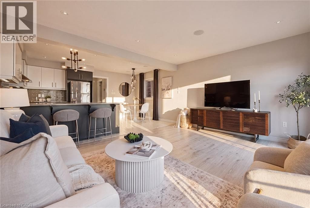 Townhouse for sale at 179 EDEN OAK Trail, Grand River South, Kitchener, Ontario, photo 16