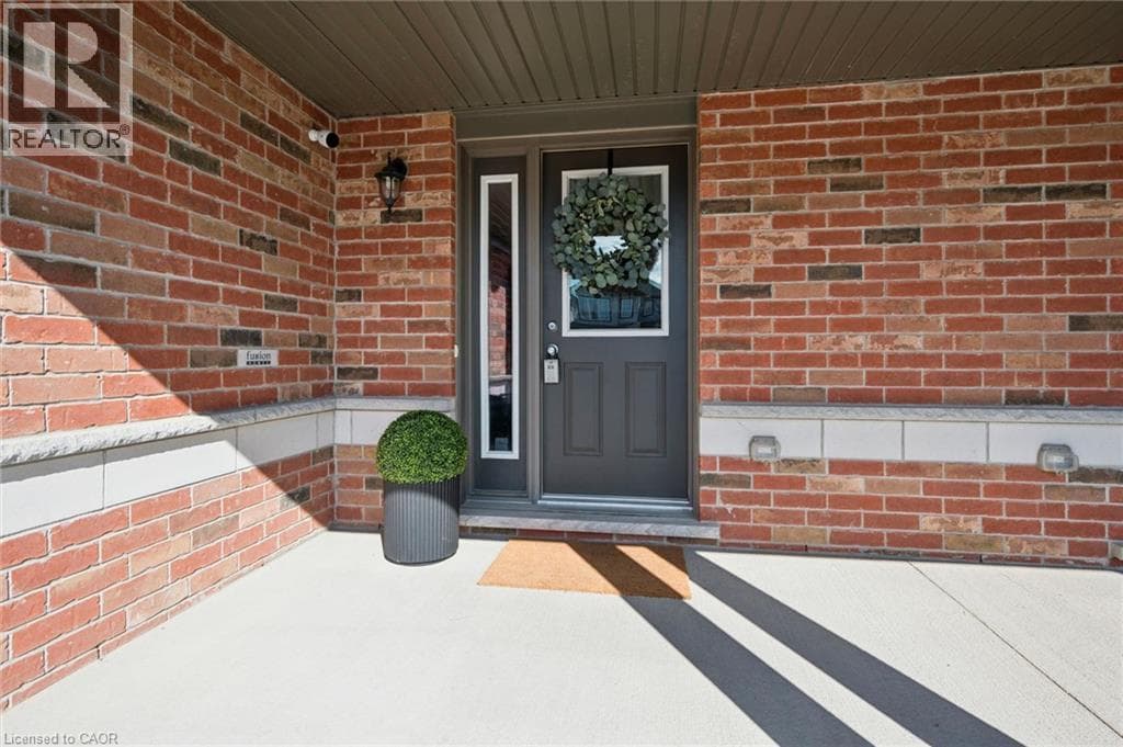Townhouse for sale at 179 EDEN OAK Trail, Grand River South, Kitchener, Ontario, photo 4