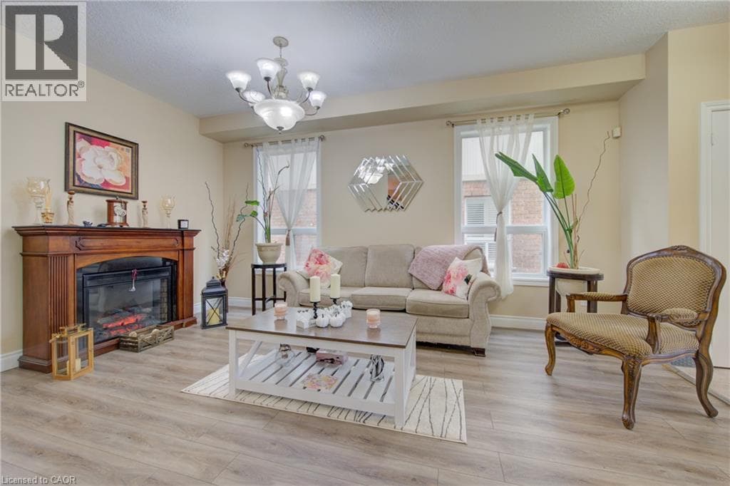 Detached for sale at 78 STUCKEY Avenue, Baden, Wilmot, Ontario, photo 5