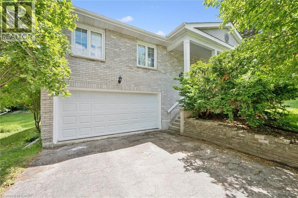 Detached for sale at 176 SANDFORD FLEMING Drive, Beechwood West, Waterloo, Ontario, photo 2