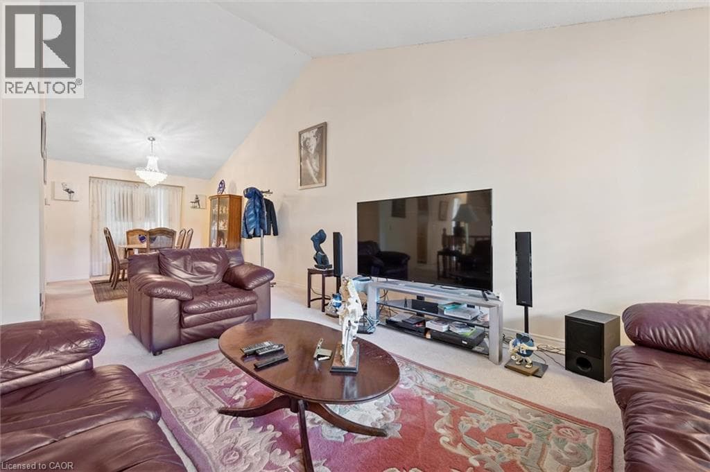 Detached for sale at 176 SANDFORD FLEMING Drive, Beechwood West, Waterloo, Ontario, photo 4