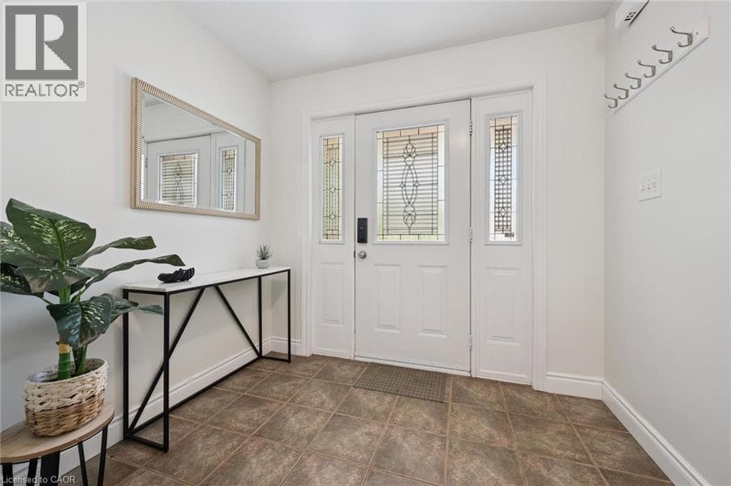 Detached for sale at 575 VIOLET Street, Laurel Creek, Waterloo, Ontario, photo 2