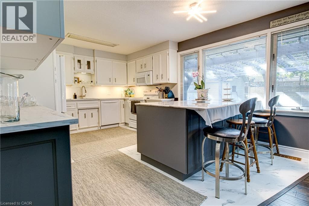 Detached for sale at 3 OAKWOOD Avenue, Fairfield, Kitchener, Ontario, photo 9
