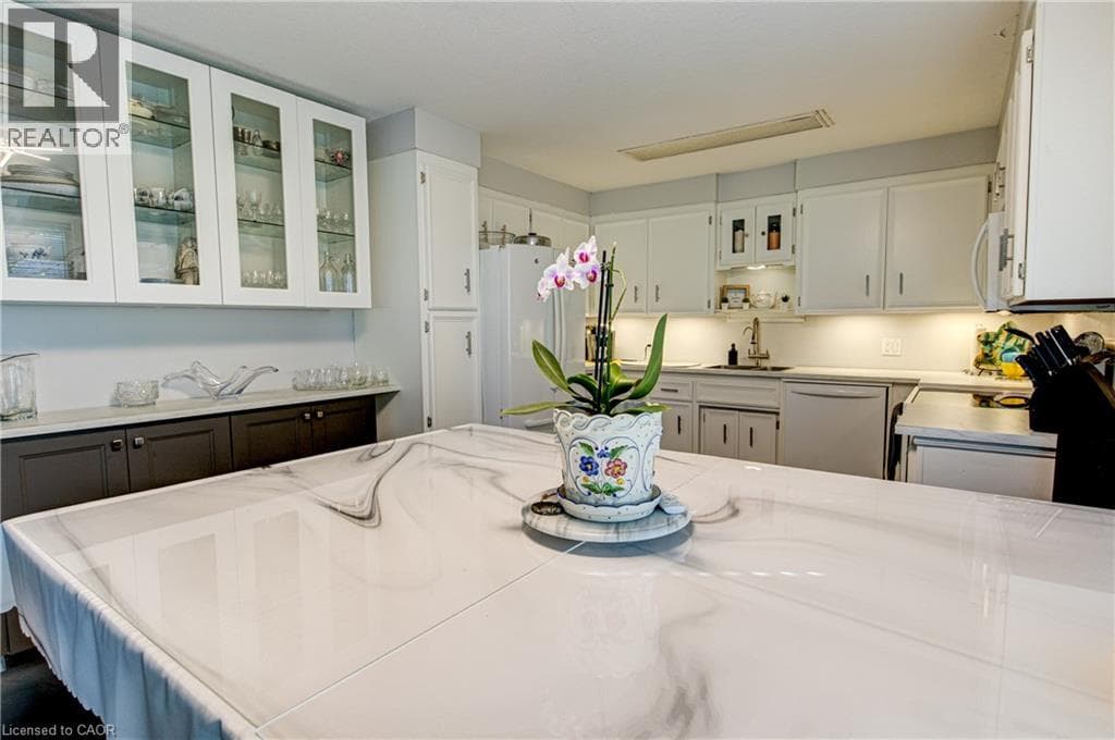 Detached for sale at 3 OAKWOOD Avenue, Fairfield, Kitchener, Ontario, photo 13