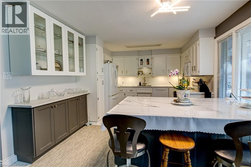 Detached for sale at 3 OAKWOOD Avenue, Fairfield, Kitchener, Ontario, photo 11