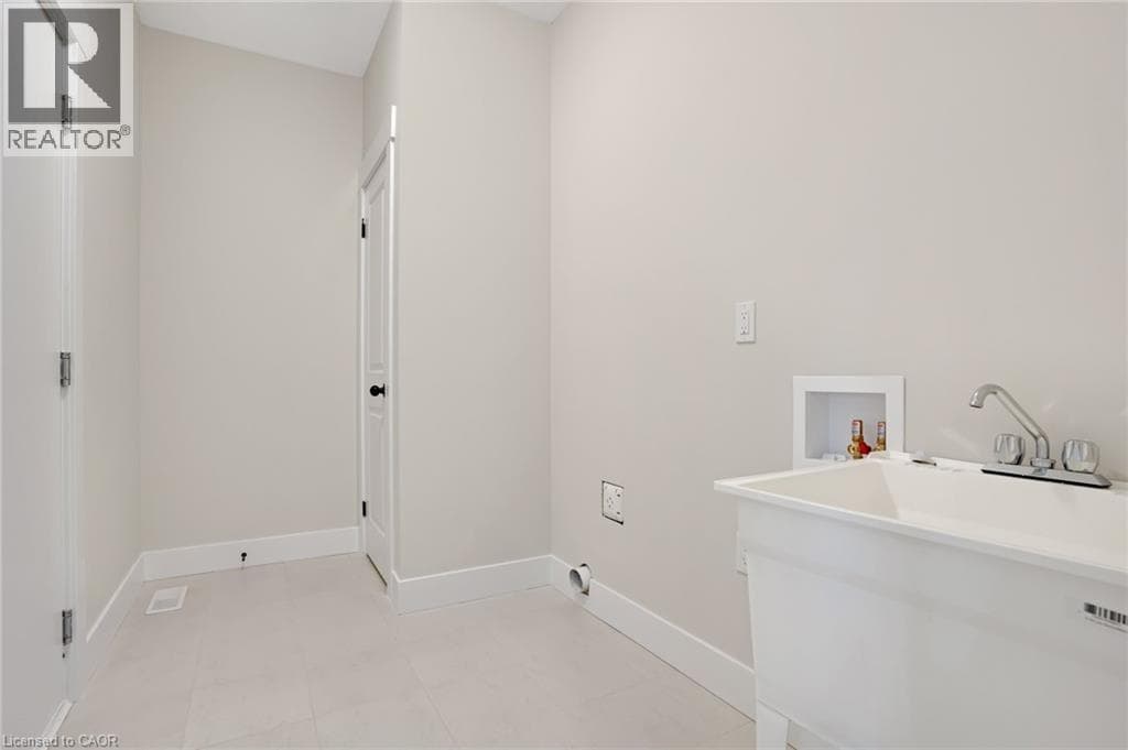 Detached for sale at 24 MOON Crescent, Westview, Cambridge, Ontario, photo 8
