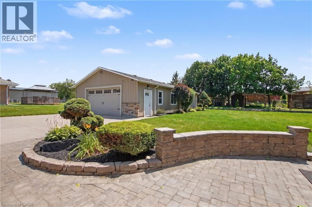 Detached for sale at 17 ATHLONE Road, Elgin Park, Cambridge, Ontario, photo 8