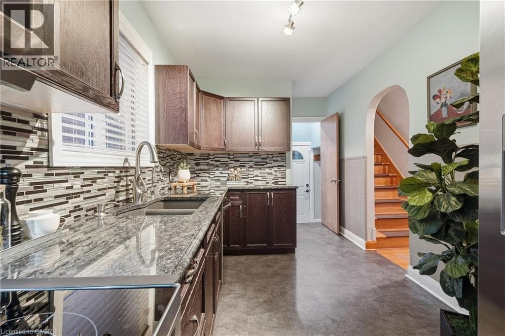 Detached for sale at 106 CEDAR Street S, Cedar Hill, Kitchener, Ontario, photo 15