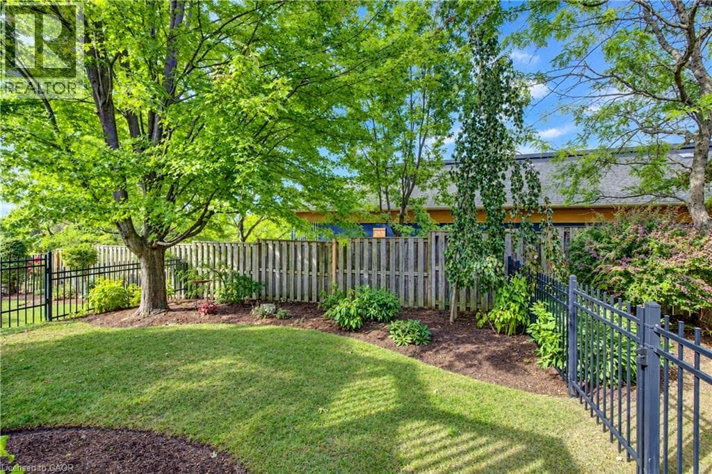 Townhouse for sale at 222 CHESTNUT HILL Crescent, Doon South, Kitchener, Ontario, photo 38
