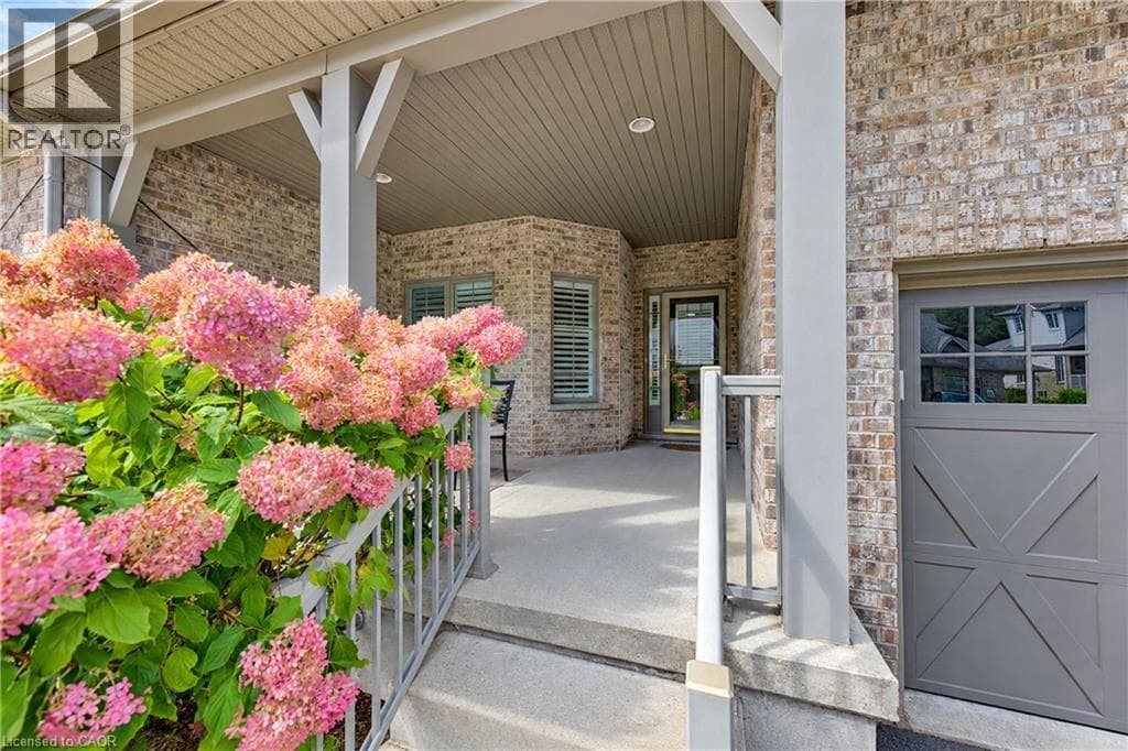 Townhouse for sale at 222 CHESTNUT HILL Crescent, Doon South, Kitchener, Ontario, photo 4