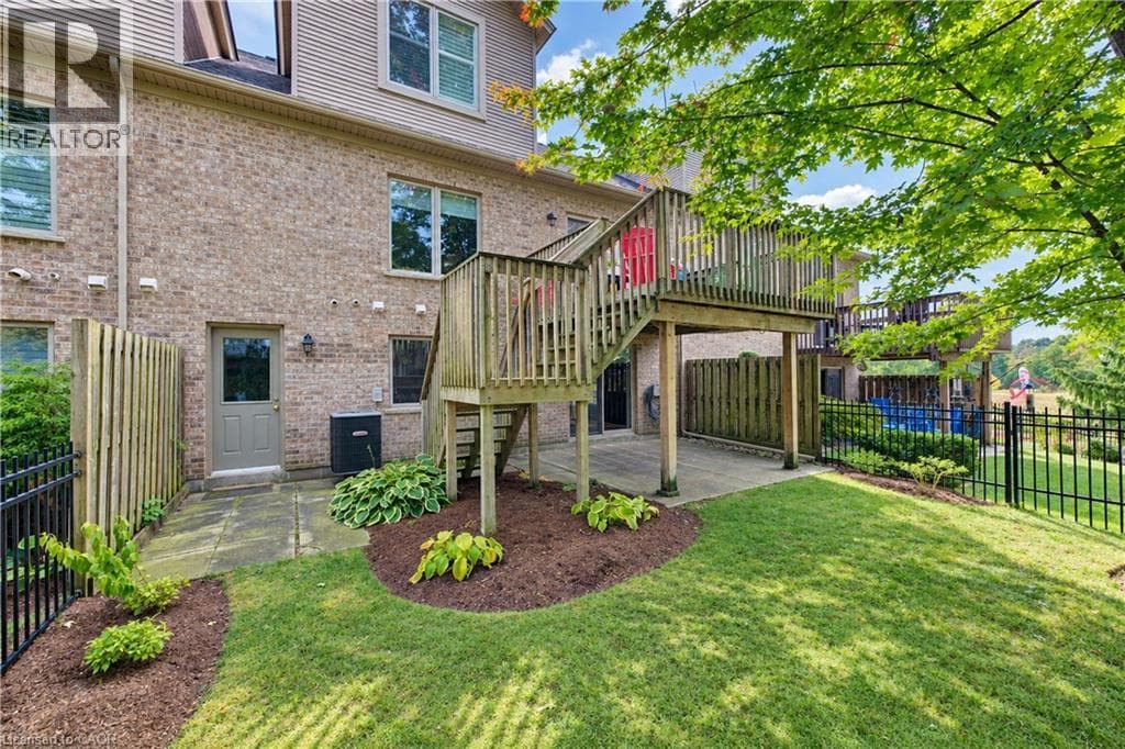 Townhouse for sale at 222 CHESTNUT HILL Crescent, Doon South, Kitchener, Ontario, photo 41