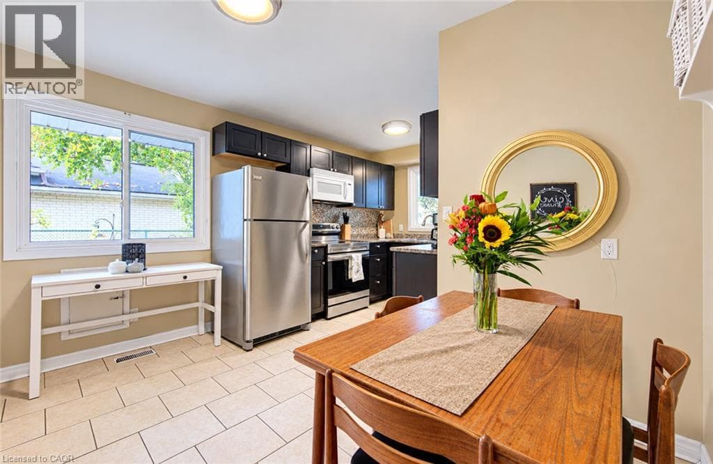 Detached for sale at 104 WEICHEL Street, Victoria Hills, Kitchener, Ontario, photo 9
