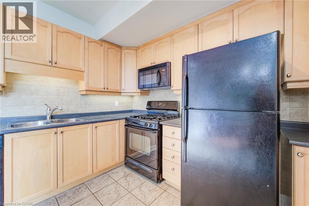 Apartment for sale at 555 KING Street E Unit# 102, King East, Kitchener, Ontario, photo 4