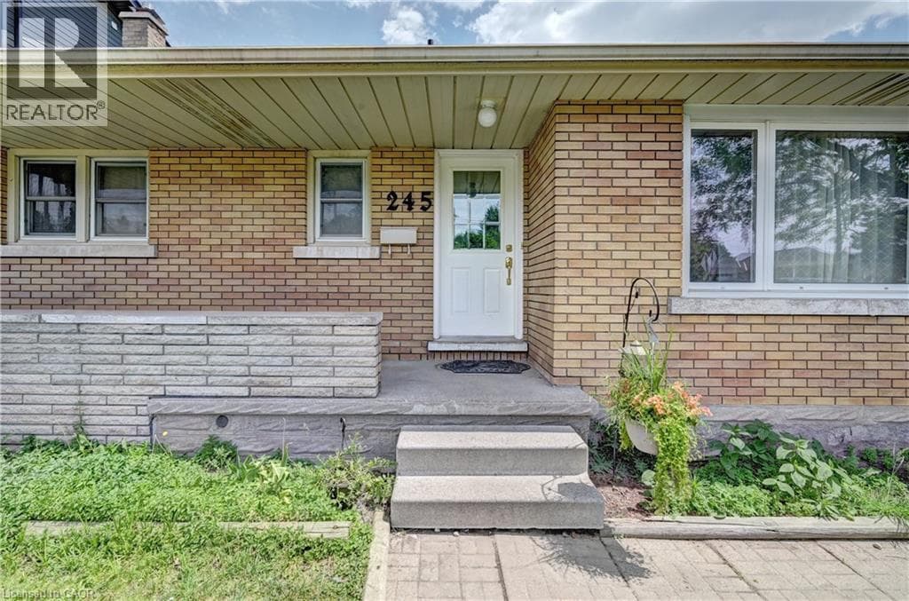 Detached for sale at 245 EIGHTH Avenue, Vanier, Kitchener, Ontario, photo 4