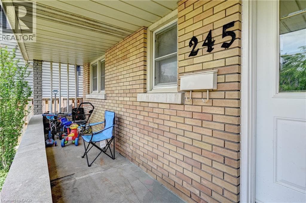 Detached for sale at 245 EIGHTH Avenue, Vanier, Kitchener, Ontario, photo 5