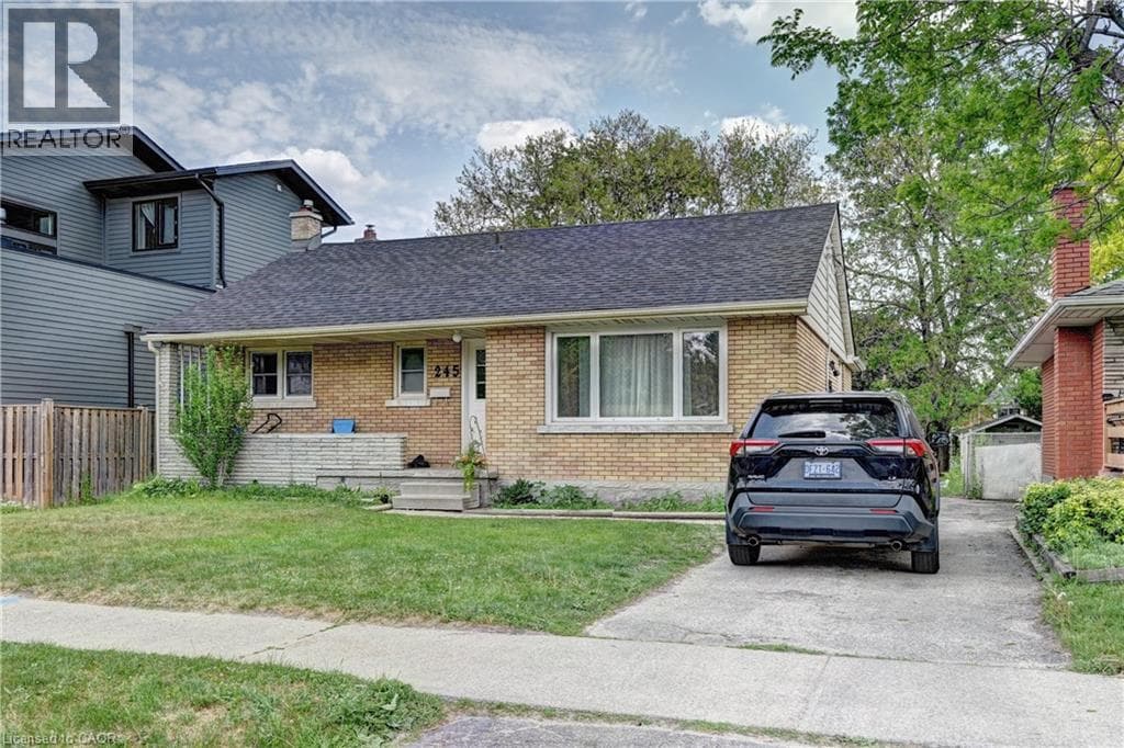 Detached for sale at 245 EIGHTH Avenue, Vanier, Kitchener, Ontario, photo 3