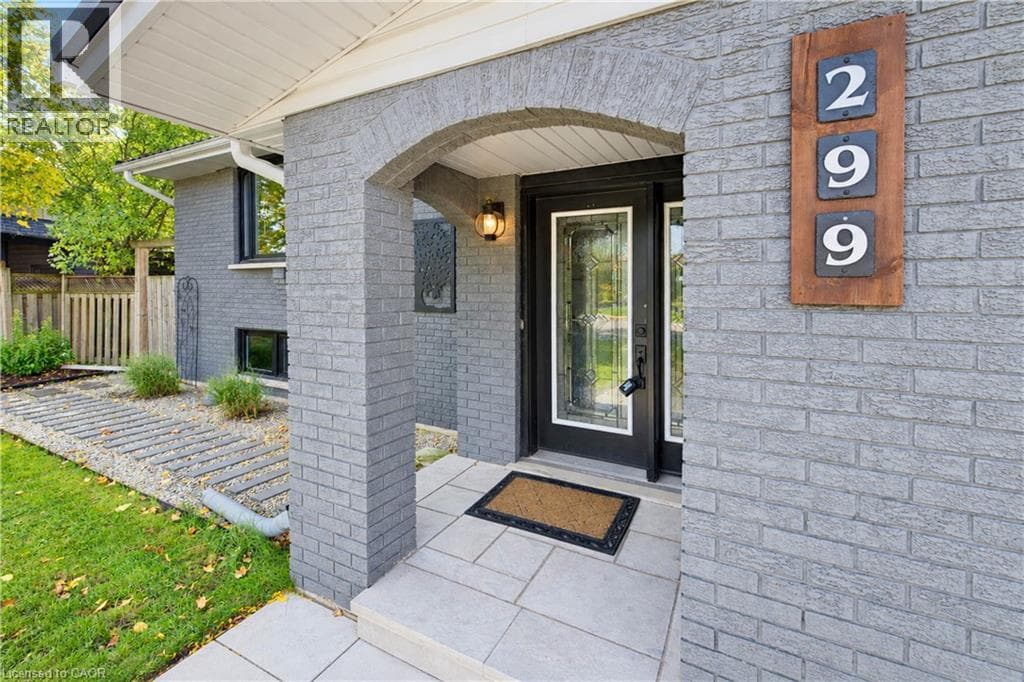 Detached for sale at 299 CREIGHTON Court, University Downs, Waterloo, Ontario, photo 2