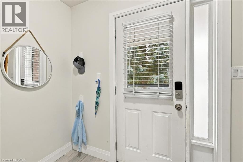 Semi-detached for sale at 90 HOSTETLER Road, New Hamburg, Wilmot, Ontario, photo 3