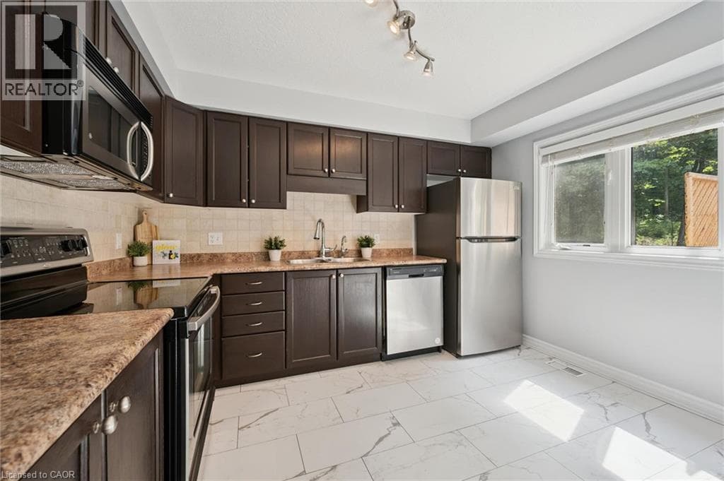 Townhouse for sale at 175 DAVID BERGEY Drive Unit# P89, Laurentian West, Kitchener, Ontario, photo 11