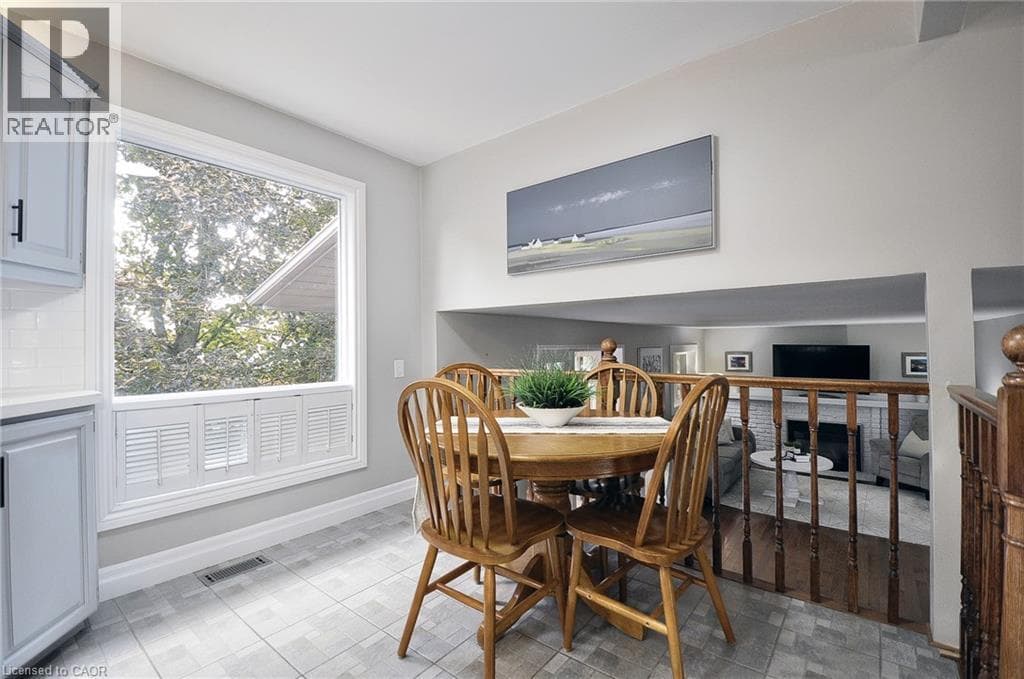 Detached for sale at 6 CRICKET HOLLOW, Forest Heights, Kitchener, Ontario, photo 15