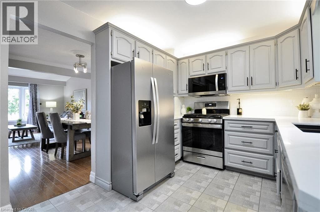 Detached for sale at 6 CRICKET HOLLOW, Forest Heights, Kitchener, Ontario, photo 16