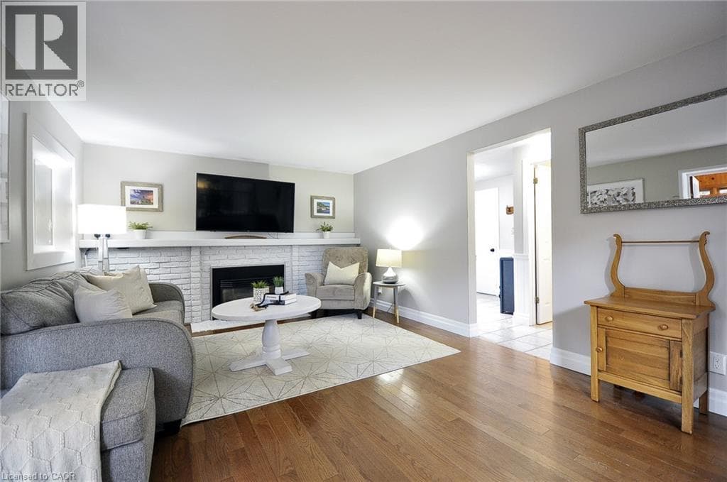 Detached for sale at 6 CRICKET HOLLOW, Forest Heights, Kitchener, Ontario, photo 7