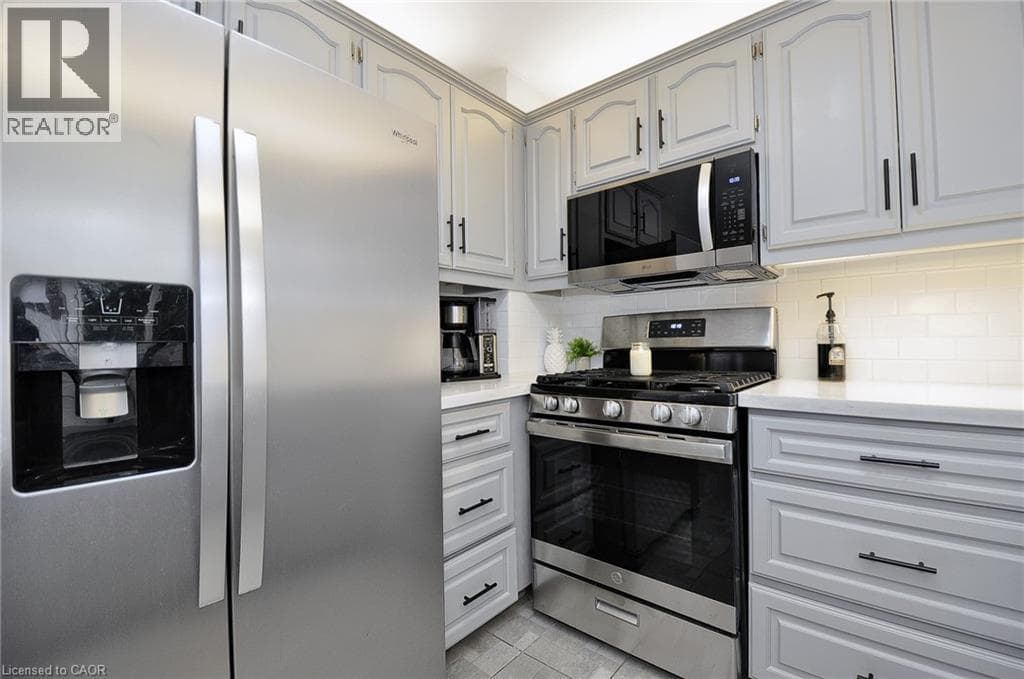 Detached for sale at 6 CRICKET HOLLOW, Forest Heights, Kitchener, Ontario, photo 17