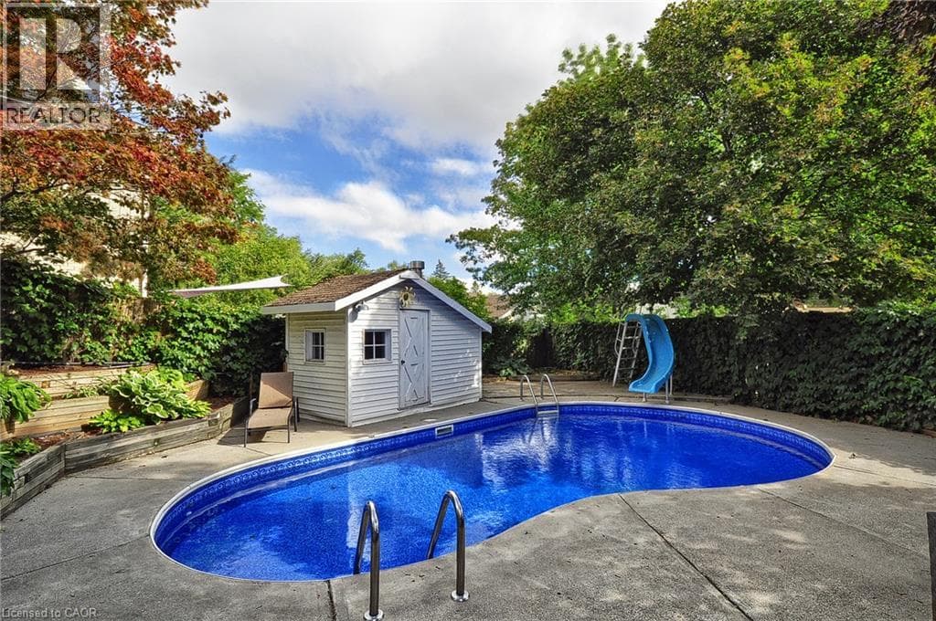 Detached for sale at 6 CRICKET HOLLOW, Forest Heights, Kitchener, Ontario, photo 5