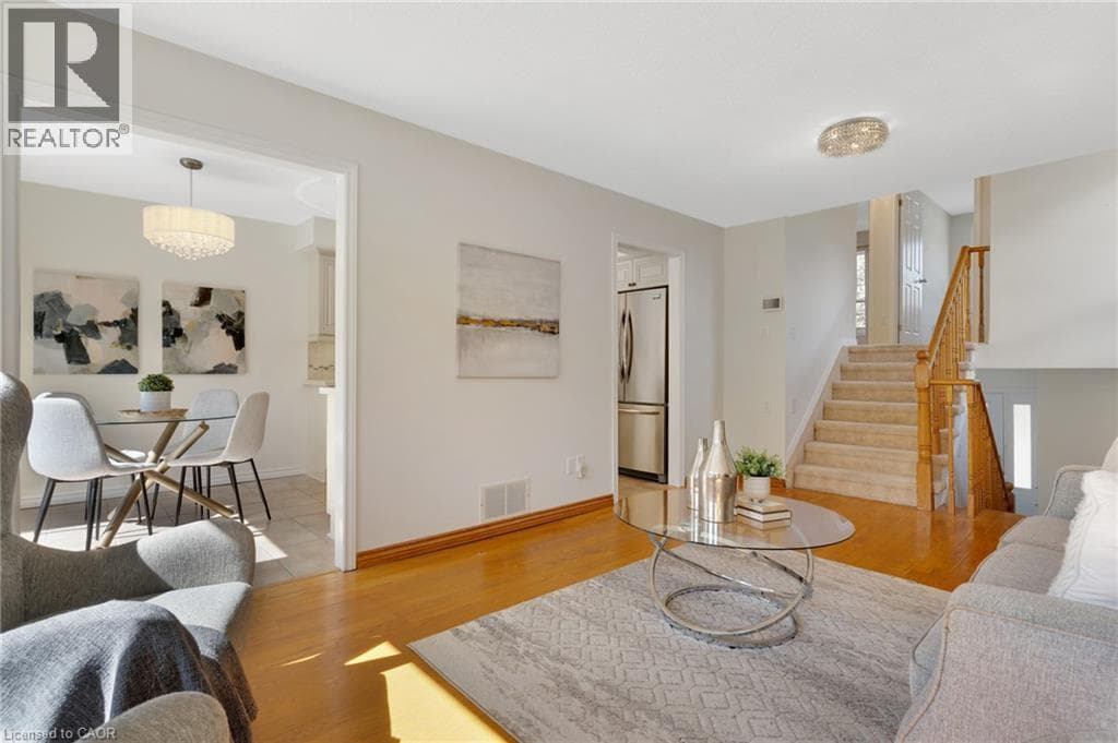Townhouse for sale at 375 HOLIDAY INN Drive Unit# 28, Centennial, Cambridge, Ontario, photo 11