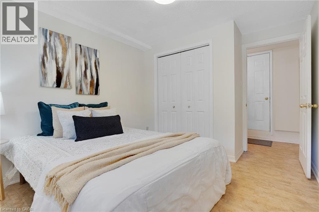 Townhouse for sale at 375 HOLIDAY INN Drive Unit# 28, Centennial, Cambridge, Ontario, photo 32