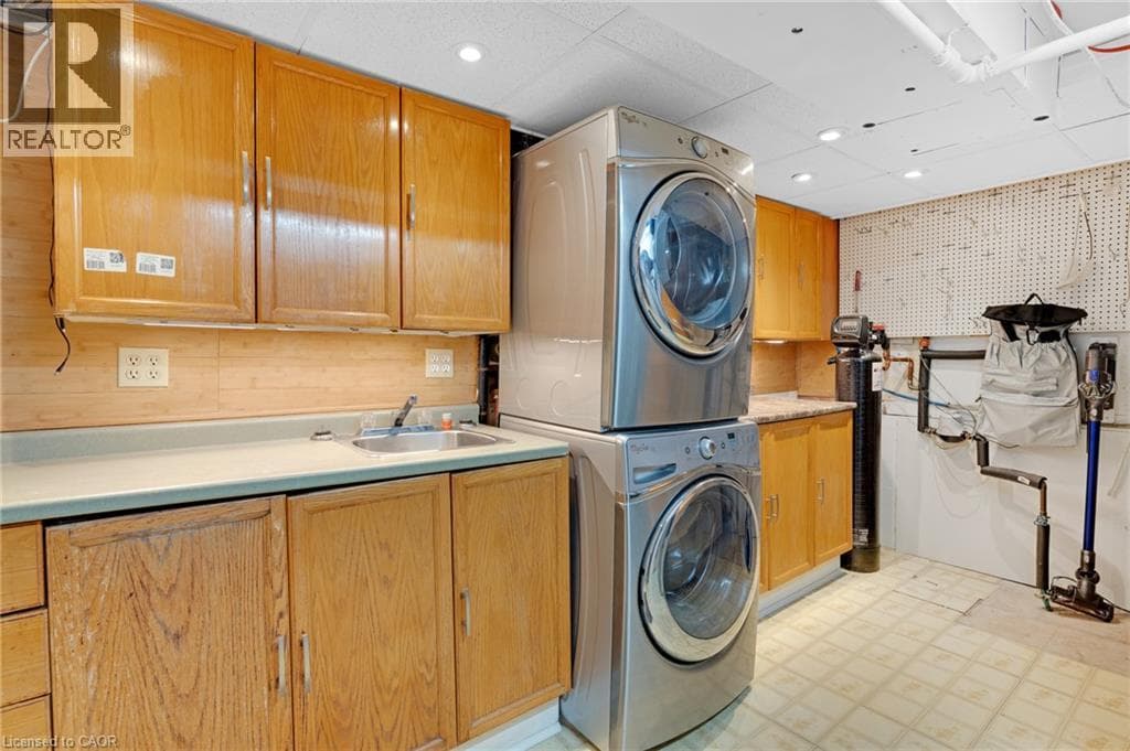 Townhouse for sale at 375 HOLIDAY INN Drive Unit# 28, Centennial, Cambridge, Ontario, photo 35
