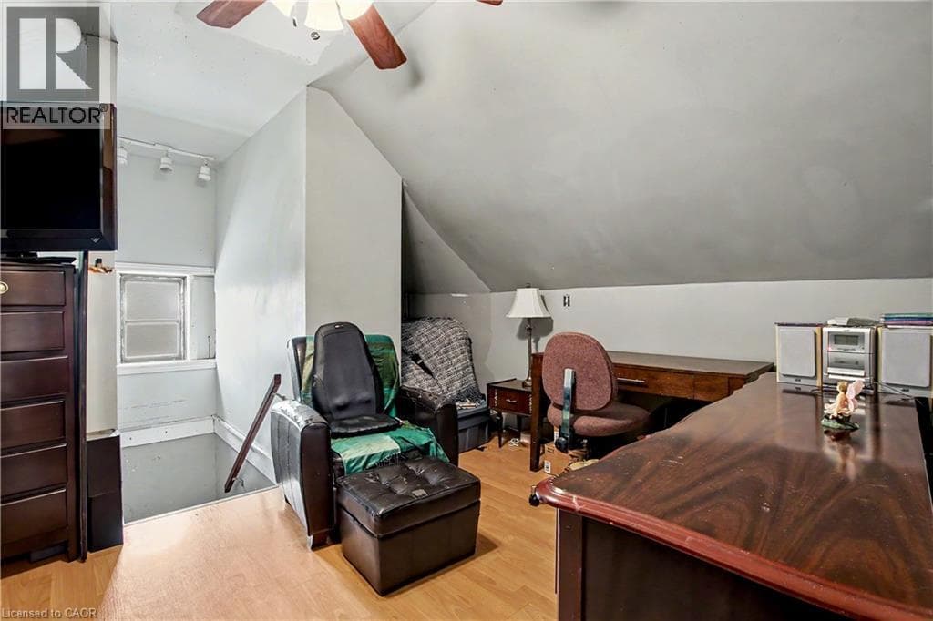 Detached for sale at 30 HOHNER Avenue, Central Frederick, Kitchener, Ontario, photo 39
