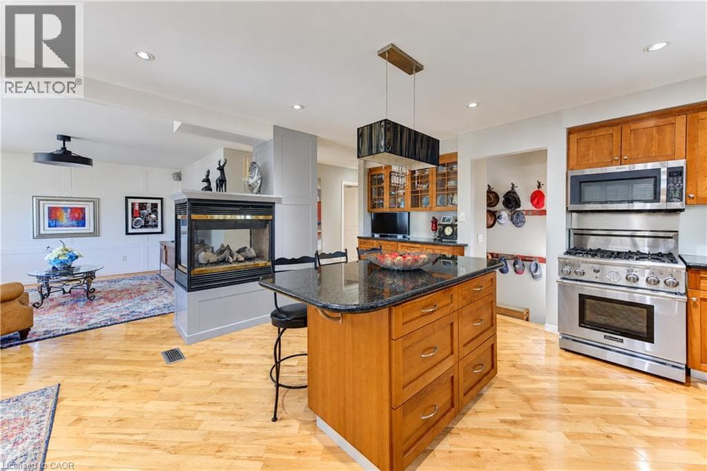 Detached for sale at 218 FORESTWOOD Drive, Forest Heights, Kitchener, Ontario, photo 11