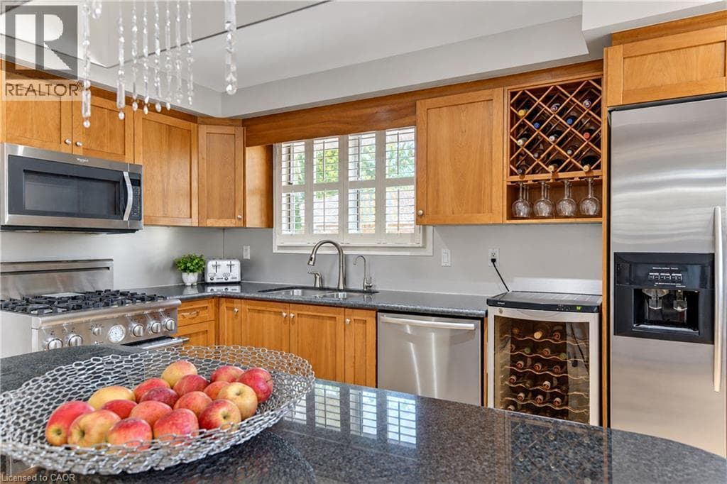 Detached for sale at 218 FORESTWOOD Drive, Forest Heights, Kitchener, Ontario, photo 16