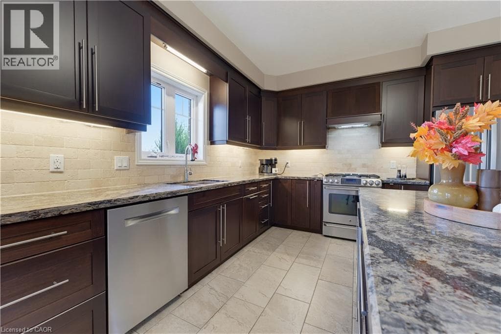 Detached for sale at 51 NETHERWOOD Road, Doon South, Kitchener, Ontario, photo 12