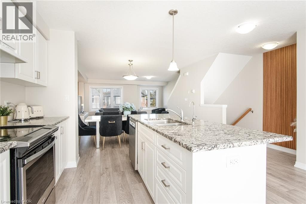 Townhouse for sale at 120 MONARCH WOODS Drive, Doon South, Kitchener, Ontario, photo 18