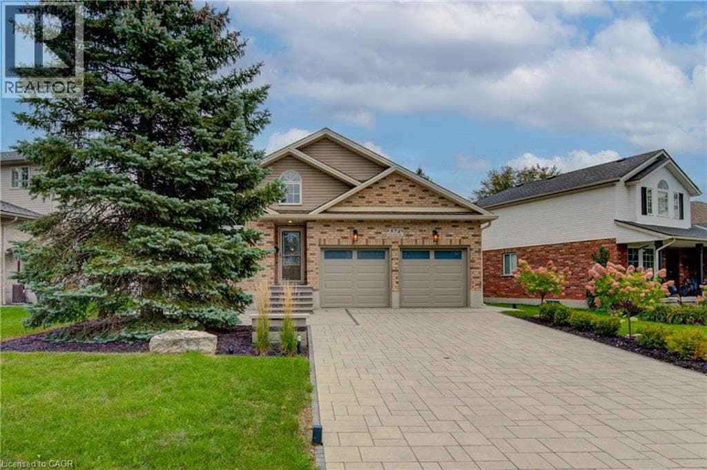 Detached for sale at 574 CLIPPER Drive, Eastbridge, Waterloo, Ontario