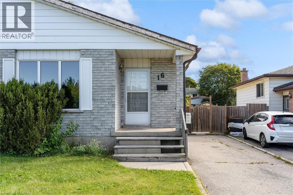 Semi-detached for sale at 16 CRYSTAL Court, Northview, Cambridge, Ontario, photo 2