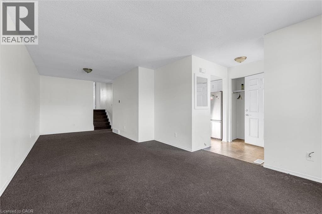 Semi-detached for sale at 16 CRYSTAL Court, Northview, Cambridge, Ontario, photo 5