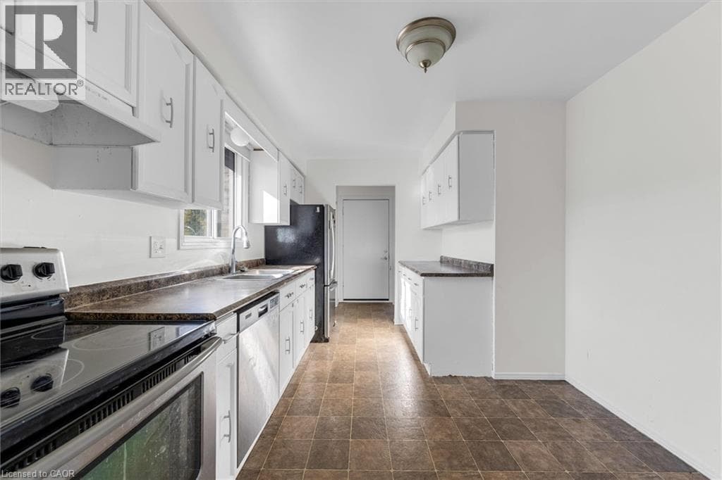 Semi-detached for sale at 16 CRYSTAL Court, Northview, Cambridge, Ontario, photo 9