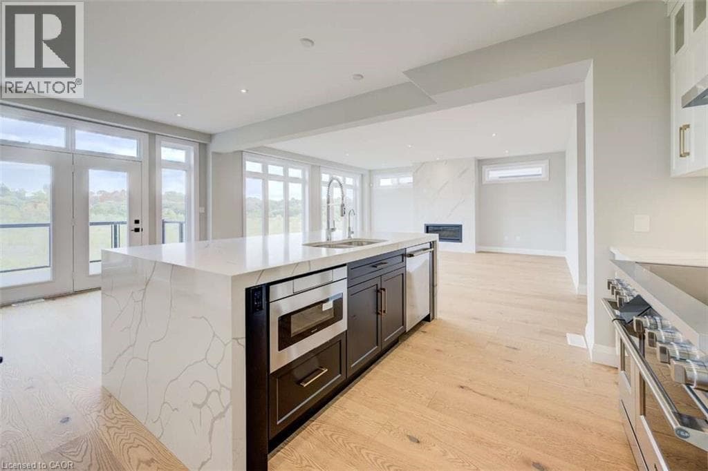 Detached for sale at 329 RIVERTRAIL Avenue, Grand River South, Kitchener, Ontario, photo 9